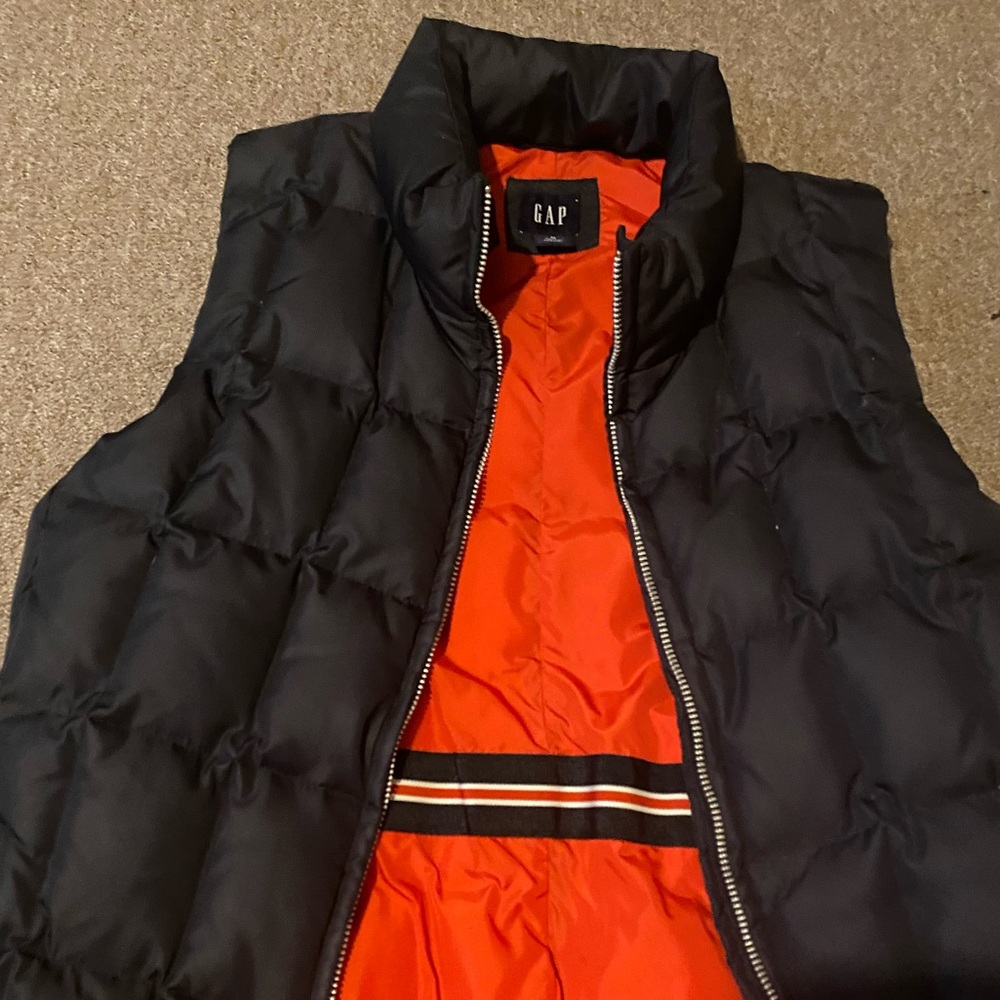 Gap vest